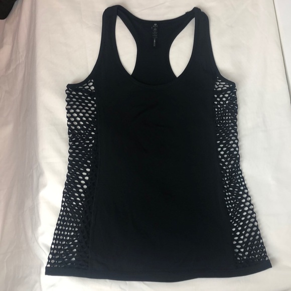 90 degrees Yoga or workout tank - Picture 1 of 6